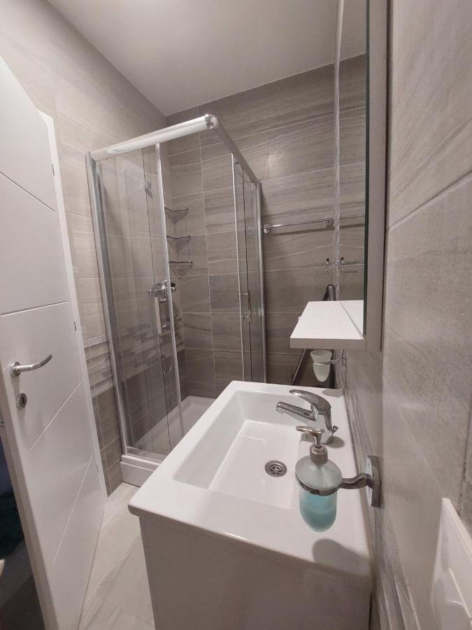 Rines Apartment Ohrid Exterior photo